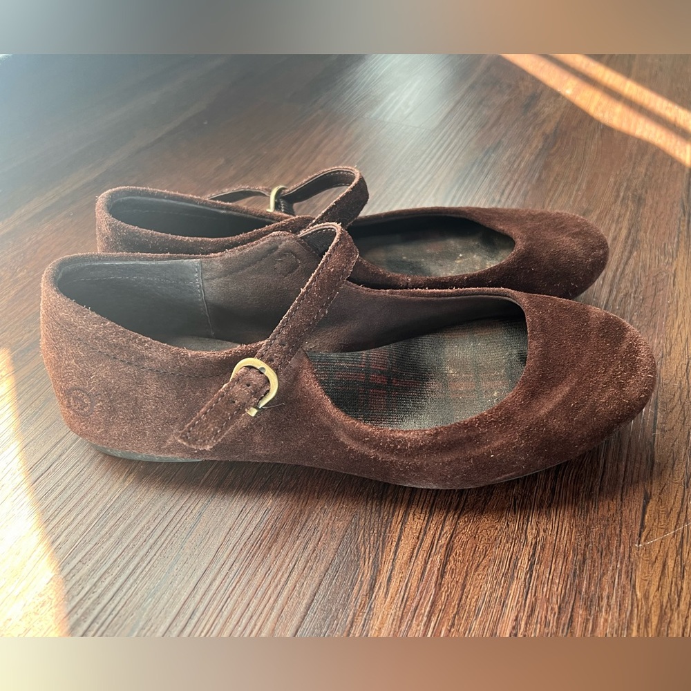 Born Arnor Brown Suede Mary Janes size 5.5 M
Flats, Leather, Adj ankle Strap